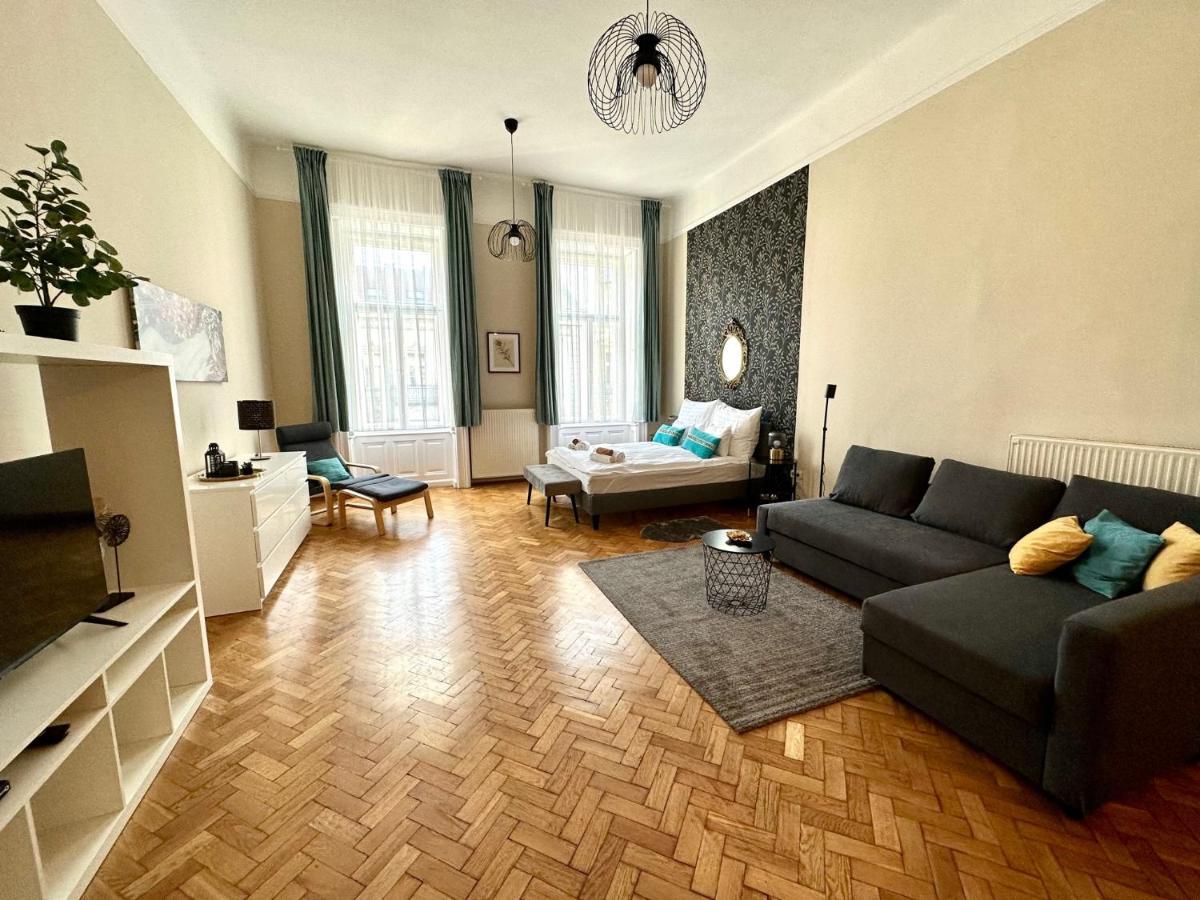 Orangehomes Peaceful Apartment Next To Central Market Hall Budapest Exterior photo